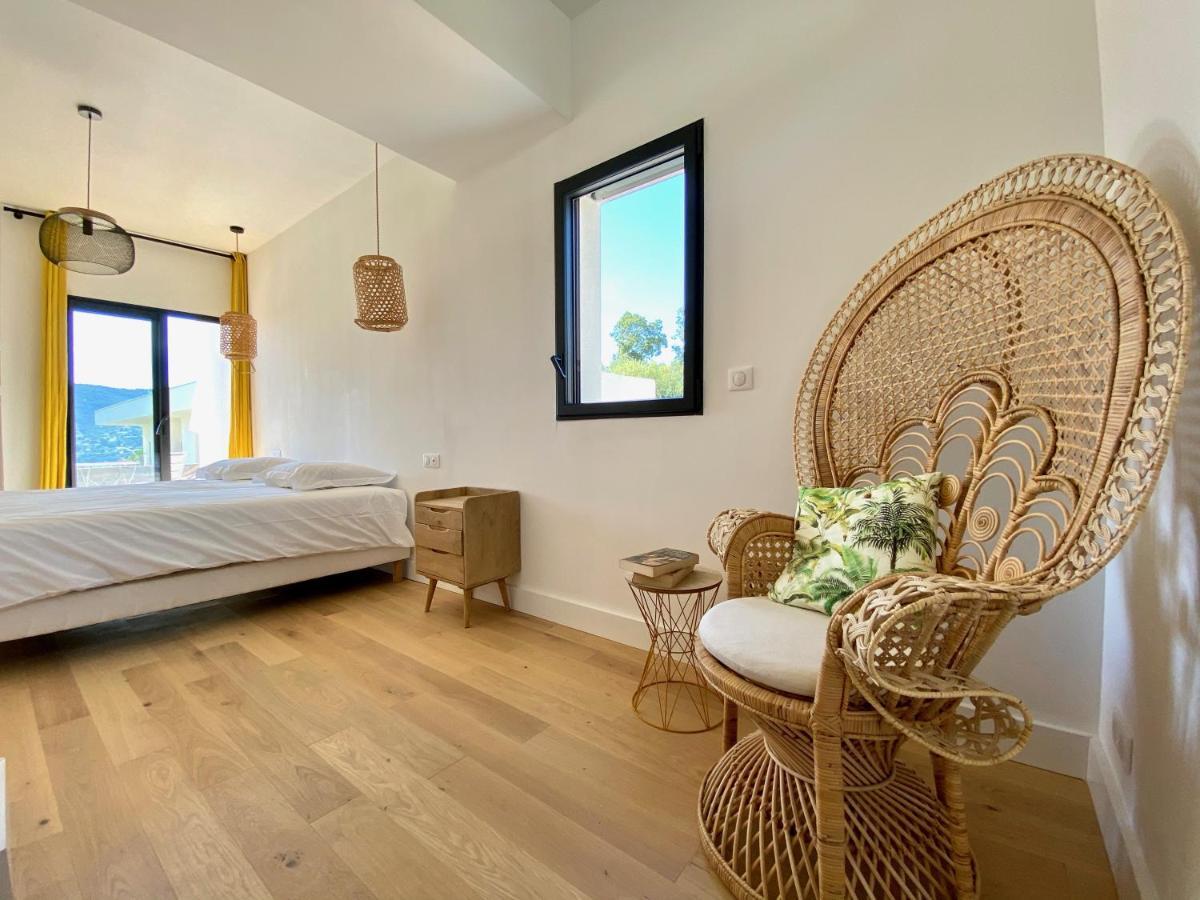 Villas De Standing Avec Magnifique Vue Mer Et Piscines Privees, Sagone Sagone  Exterior foto